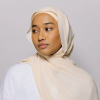 Luxe Hijab – Eleganter Chiffon mit integrierten Magneten